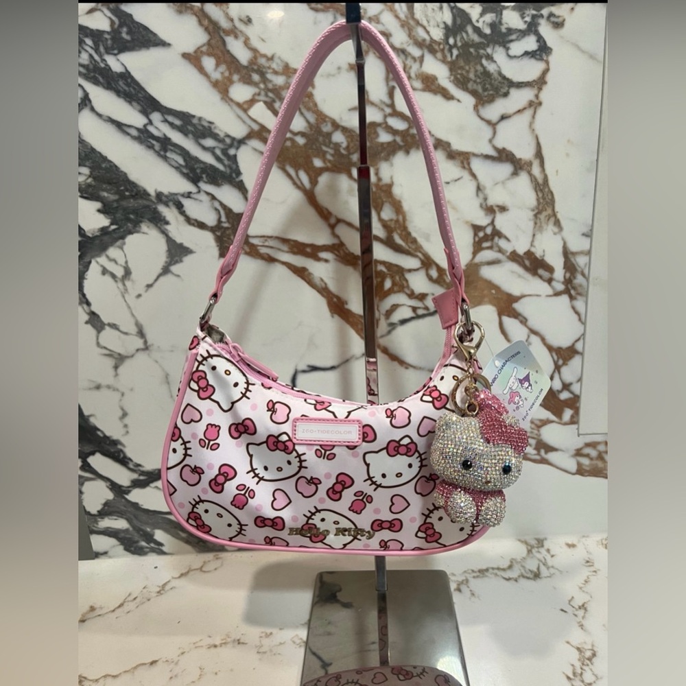 Hello kitty purse